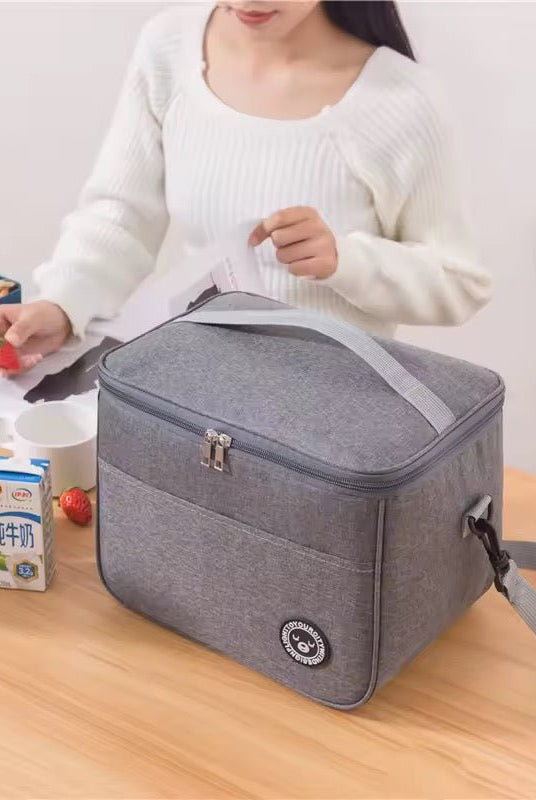 Panda Insulated Large Sling Lunch Bag - Home Phase